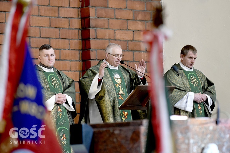 Świdnica. Obchody 81. rocznicy pierwszych wywózek Polaków na Sybir