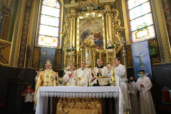 Módlcie się za mnie. Prymicje bp. Chrząszcza w rodzinnej Kalwarii