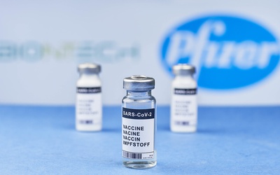"Haarec": Po szczepionce Pfizera spadek zachorowań na Covid-19 o 94 proc. 