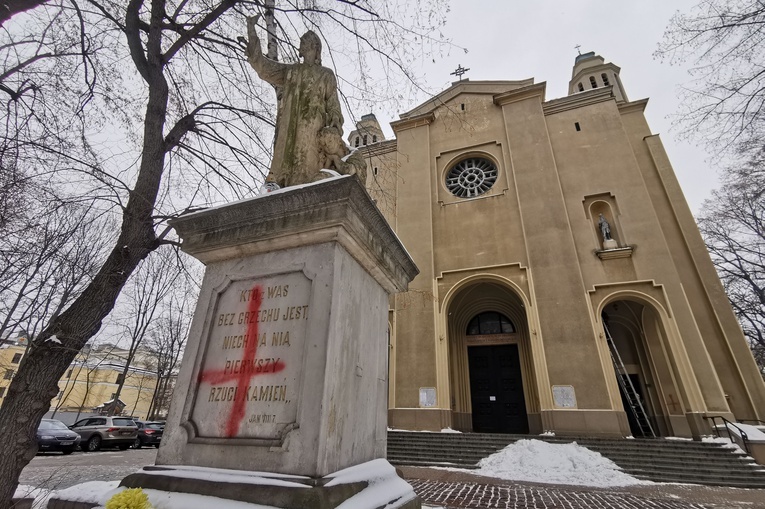 Profanacja świątyni w parafii św. Barbary