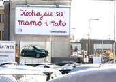 Bilbordy o miłości w centrum miasta. O co chodzi?