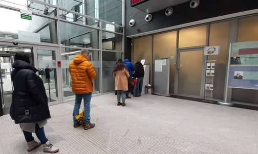 Katowice. W NBP stanęła specjalna maszyna do zamiany monet