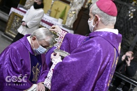 Środa Popielcowa w katedrze. Czas na odnowę wiary, nadziei i miłości