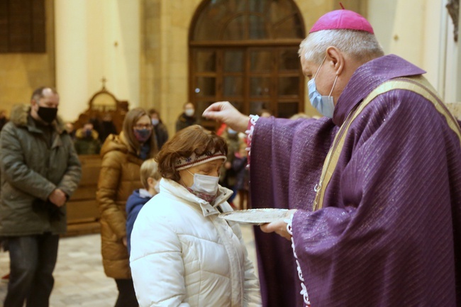 Środa Popielcowa w katedrze Chrystusa Króla