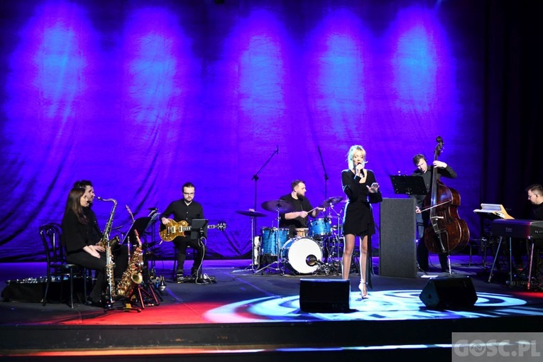 Koncert  "Spać Ci Kazali, Polsko"