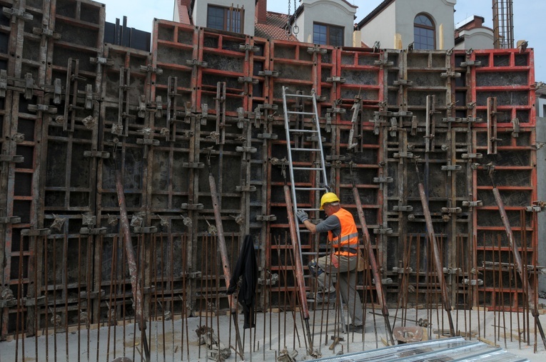 Rozbudowa sanktuarium