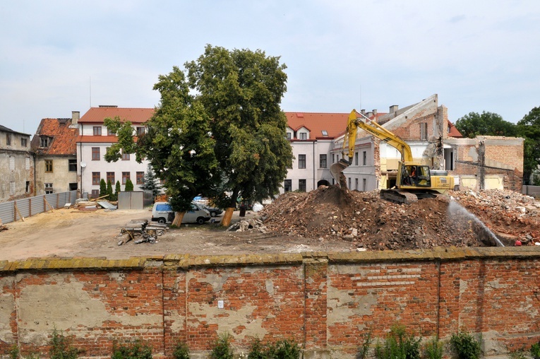 Rozbudowa sanktuarium