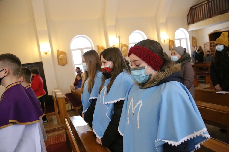Poświęcenie stacji drogi krzyżowej