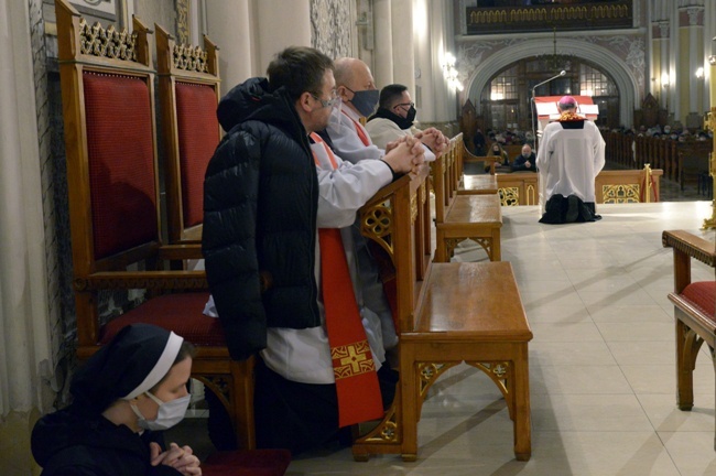 Droga Krzyżowa w radomskiej katedrze