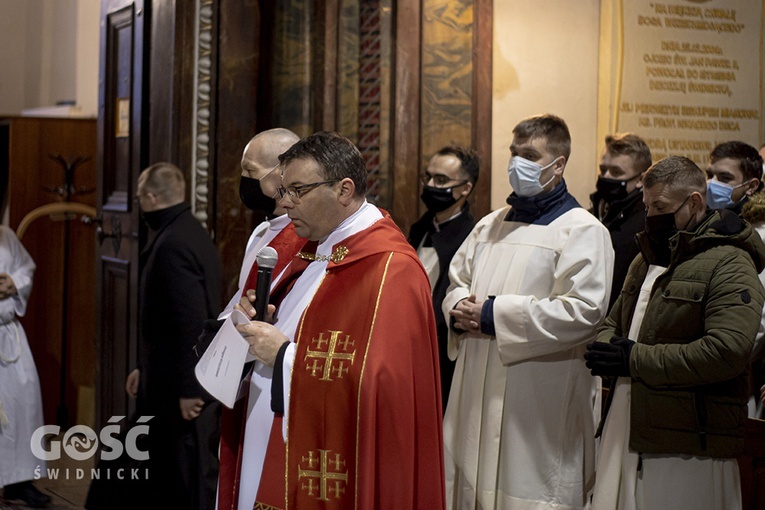 Modlitwa za zranionych w świdnickiej katedrze