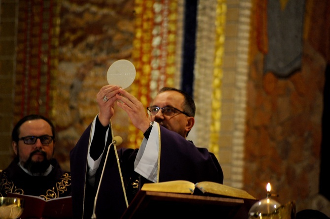 Dzień modlitwy i pokuty za grzechy wykorzystania nieletnich w Kościele - cz.2