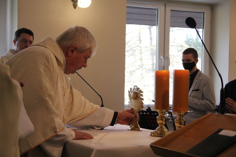 Czchów. Wprowadzenie relikwii świętych dzieci fatimskich do Efezu