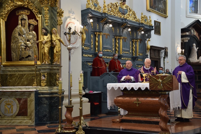 Modlitwy w 2. rocznicę śmierci bp. Orszulika