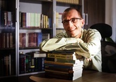 "Uwolnij się od skupienia na ludzkich opiniach. Nie przybliżą Cię do zbawienia"
