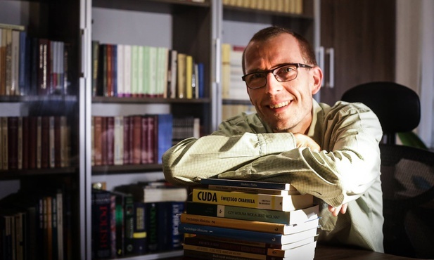 "Uwolnij się od skupienia na ludzkich opiniach. Nie przybliżą Cię do zbawienia"