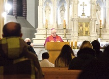Biskup przewodniczył Drodze Krzyżowej i Mszy św.