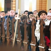 Ekstremalną Drogę Krzyżową co roku podejmują tysiące tarnowskich diecezjan.  Na zdjęciu Msza św. na rozpoczęcie EDK w 2018 r.