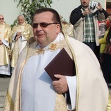 Ks. proboszcz Witold Grzomba.