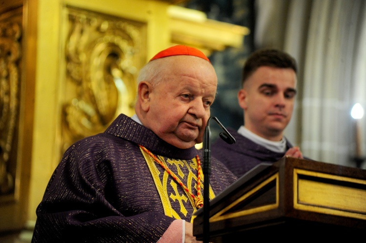 Tytuł kanonika kapituły katedry w Chartres dla ks. prał. Zdzisława Sochackiego