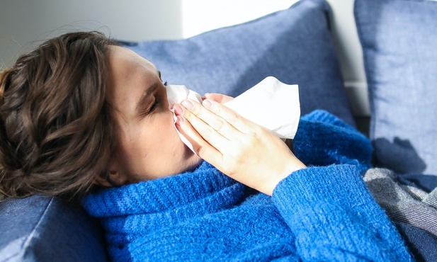 Prof. Gut: Przyrost zakażeń tydzień do tygodnia oznacza, że epidemia nabiera tempa