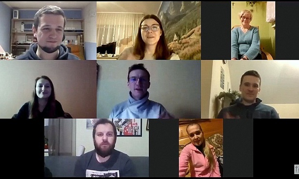 Od czwartku Alpha Online