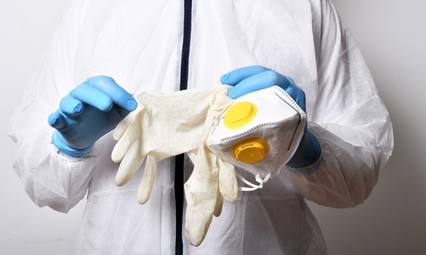 Pandemia koronawirusa oszustwem? Uważa tak co piąty Polak