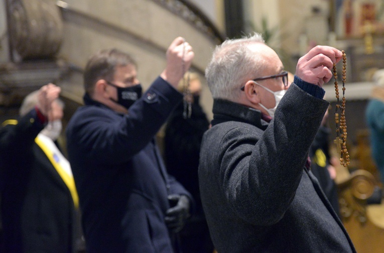 Spotkaniom przyświeca hasło: "Zabierz syna, nie zapomnij o ojcu".