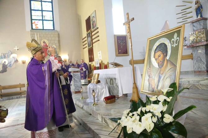 Poświęcenie witraży, drogi krzyżowej i obrazu św. Józefa