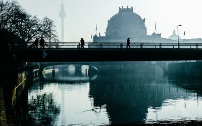 Berlin: Proaborcyjne hasła po raz trzeci wymalowane na murze kościoła