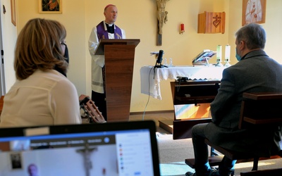 W wielkopostnym spotkaniu katechetów wziął udział bp Marek Solarczyk.