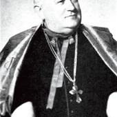 Edmund Nowicki, administrator apostolski w Gorzowie Wielkopolskim w latach 1945–1951, biskup koadiutor diecezji gdańskiej w latach 1951–1964, biskup diecezjalny gdański w latach 1964–1971.