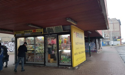 Mysłowice. Mieszkańcy z centrum bronią... kiosku