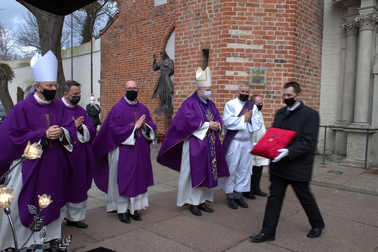 Msza św. żałobna śp. Piotra Świąca