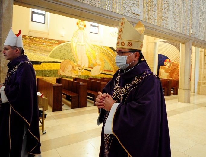 Pielgrzymka pokutna kapłanów do sanktuarium św. Jana Pawła II