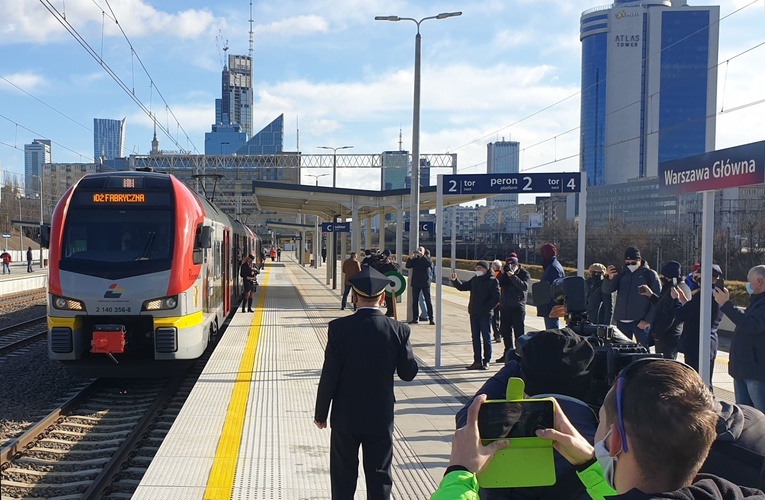 Stacja Warszawa Główna już dla podróżnych