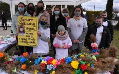 Kiermasz dla Antosia i szkoły w Krzeczowie