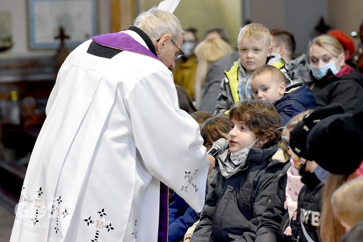 Rekolekcje z bp. Antonim Długoszem w Pieszycach