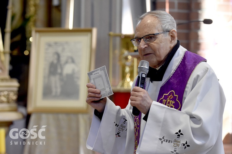 Rekolekcje z bp. Antonim Długoszem w Pieszycach