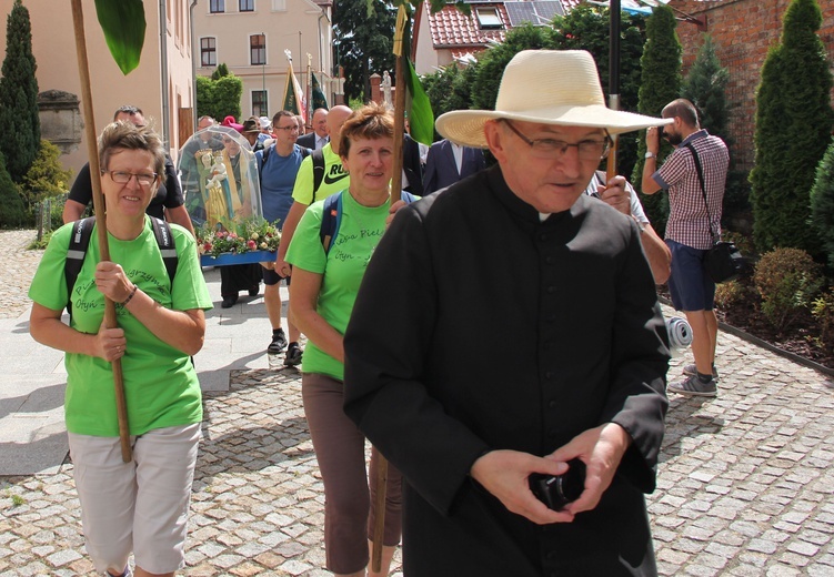 Śp. ks. Lisiecki w obiektywie GN