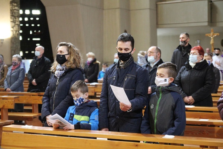 Wielkopostny dzień wspólnoty Ruchu Światło-Życie u św. Józefa w Oświęcimiu