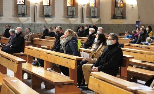 Wielkopostny dzień wspólnoty Ruchu Światło-Życie u św. Józefa w Oświęcimiu