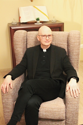 ◄	– Formacja ma czynić nas prawdziwymi świadkami Boga: nie tylko w kościele, ale w każdym środowisku – mówi ks. Ślazyk.