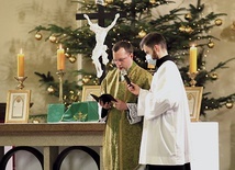 ▲	Opiekunem osób przywiązanych do dawnego sposobu sprawowania liturgii jest ks. Piotr Kruczyk.