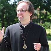 Ks. Ryszard Piętka, diecezjalny moderator ruchu, zaprasza  do świętowania setnych urodzin założyciela oazy.