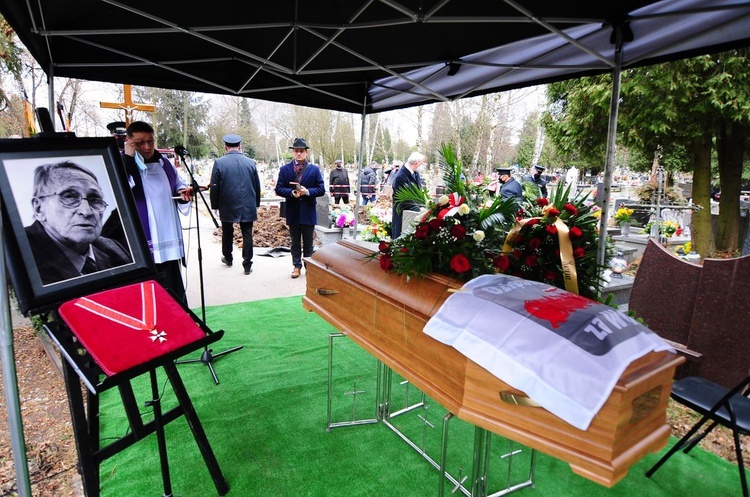 Uroczystości pogrzebowe Zbigniewa Ferczyka (1925-2021)