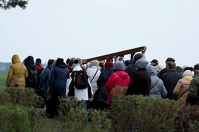 W tym roku pątnicy nie poniosą krzyża na liczącej 5 km trasie, ale można tu przyjechać, by indywidualnie rozważać mękę Pańską.