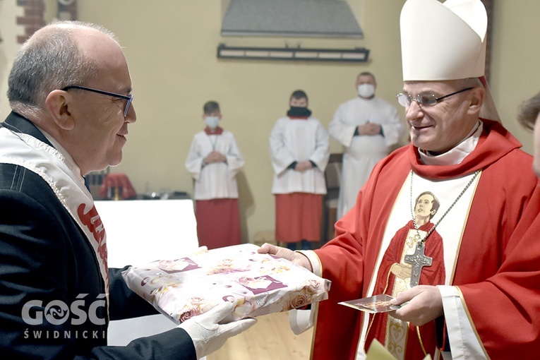 Relikwie ks. Popiełuszki w parafii pw. św. Józefa Obl. NMP