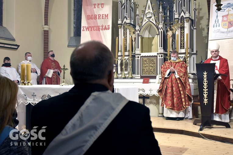 Relikwie ks. Popiełuszki w parafii pw. św. Józefa Obl. NMP