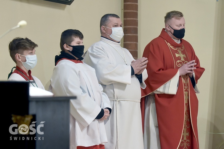 Relikwie ks. Popiełuszki w parafii pw. św. Józefa Obl. NMP