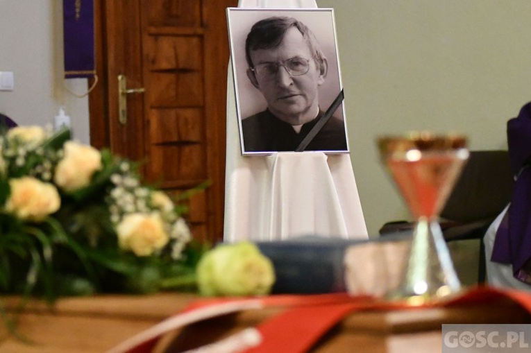 Ostatnie pożegnanie śp. ks. Zygmunta Lisieckiego